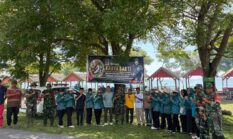 KARYA BAKTI HUT KODAM XIV/HASANUDDIN KE-69, TNI DAN MASYARAKAT BERSATU BERSIHKAN PESISIR PANTAI TAIPA