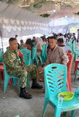 BABINSA KORAMIL 1430-02/ASERA LAKSANAKAN KOMSOS, AJAK WARGA JAGA KAMTIBMAS DAN HINDARI MIRAS SERTA NARKOBA